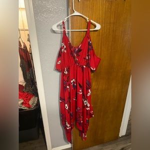 Beautiful comfy sundress. Worn for a wedding